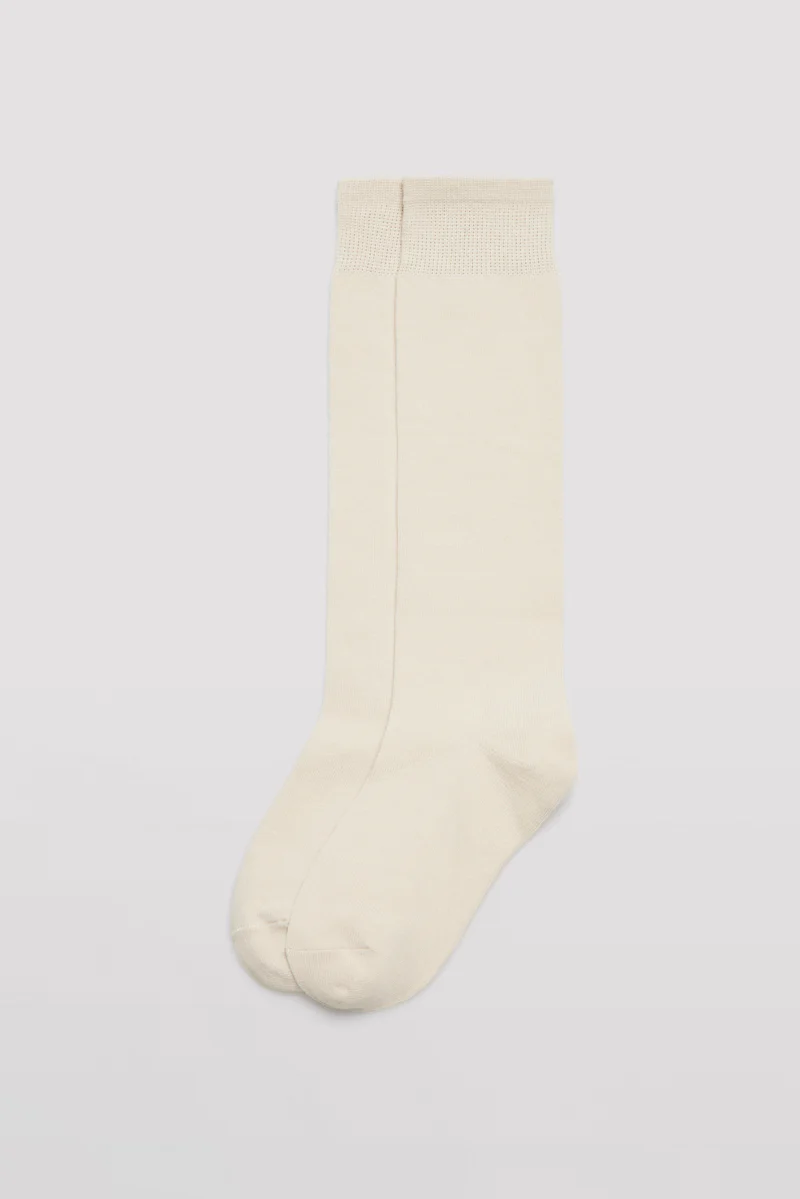 Calzini lunghi da bambino in cotone beige