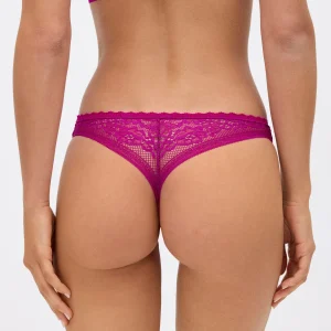 Perizoma in pizzo fucsia