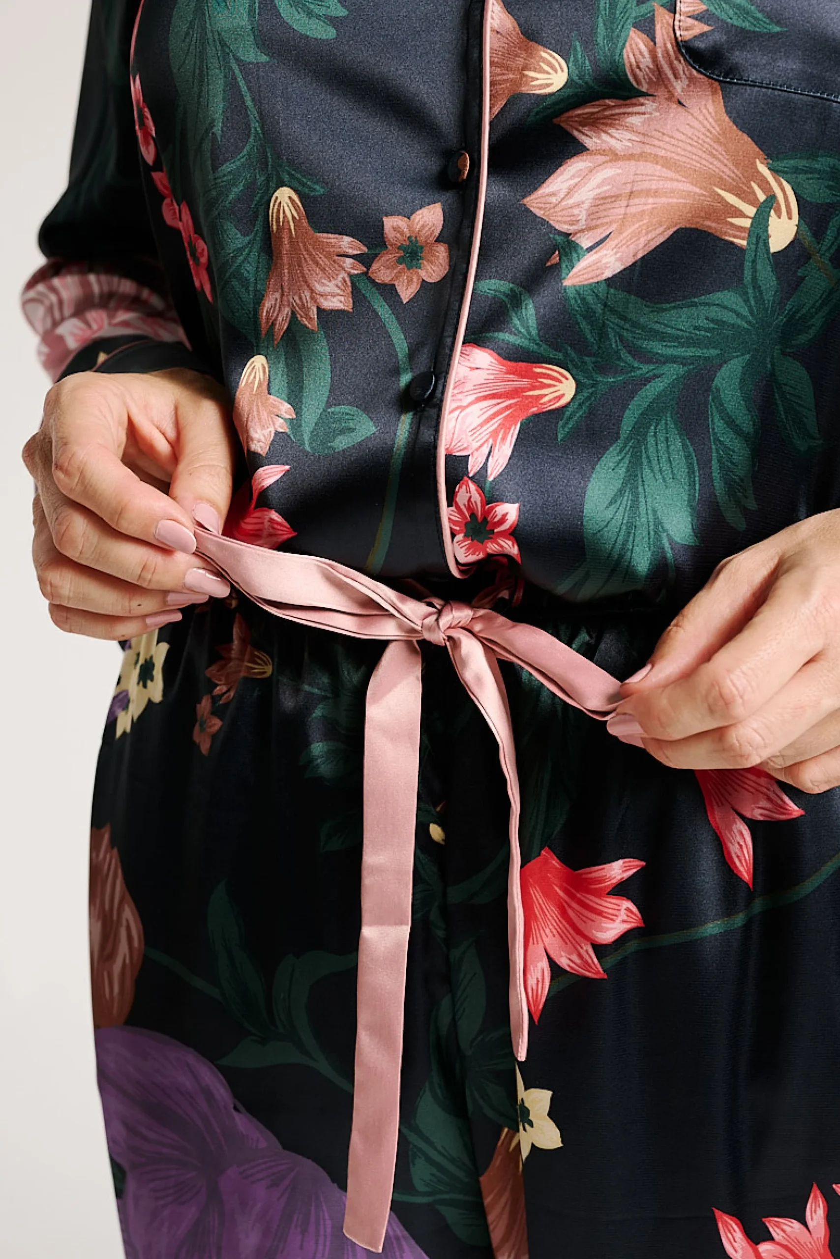 Camicia da pigiama in raso con stampa floreale | MUYDEMI - immagine 5