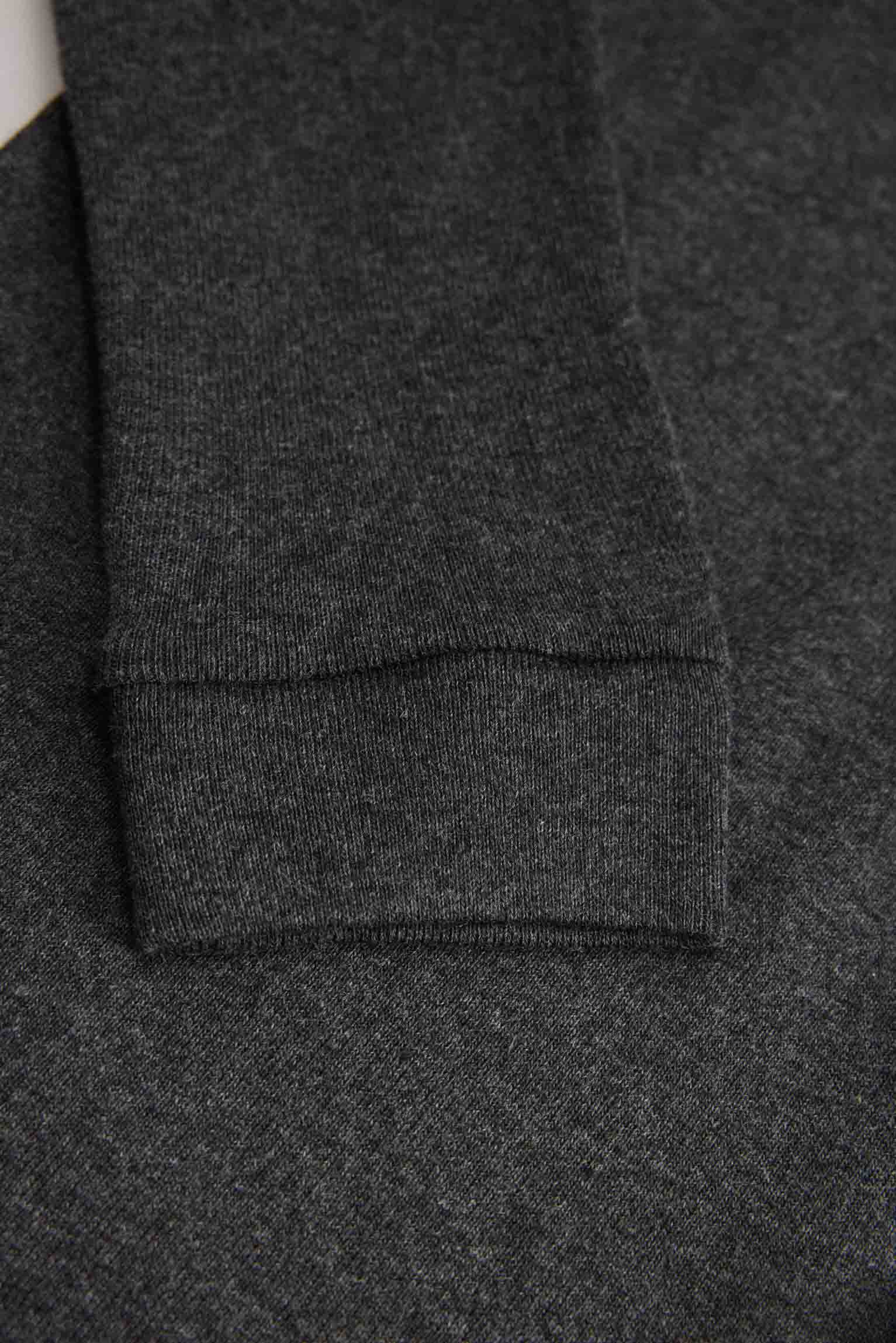 Calda t-shirt a maniche lunghe con collo a semi-cigno in antracite - immagine 3