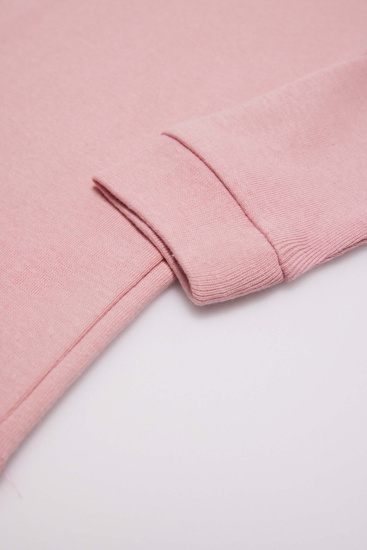 Calda t-shirt rosa a maniche lunghe con collo a semi-cigno - immagine 4