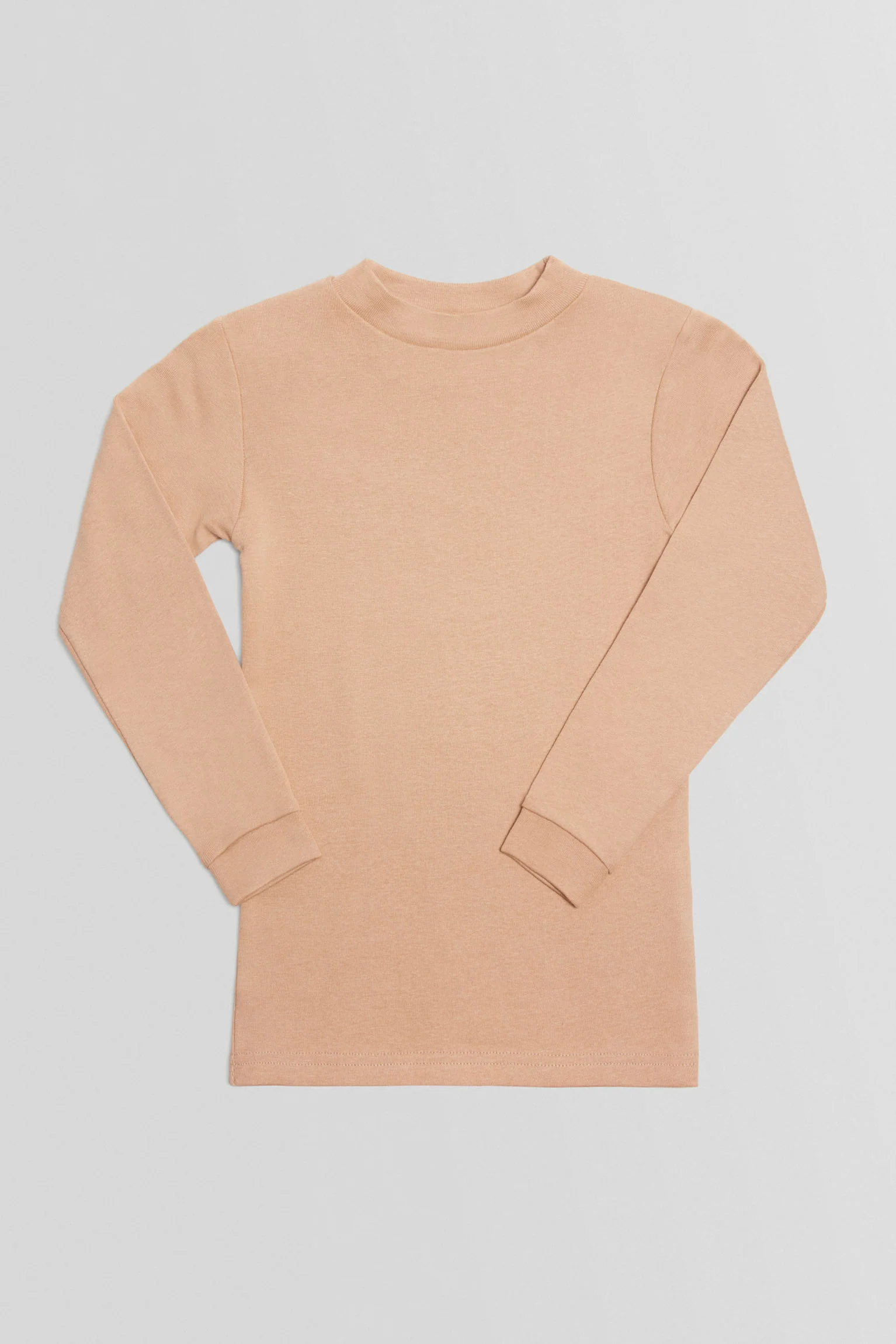 T-shirt calda a maniche lunghe con collo a semi-cigno color cammello