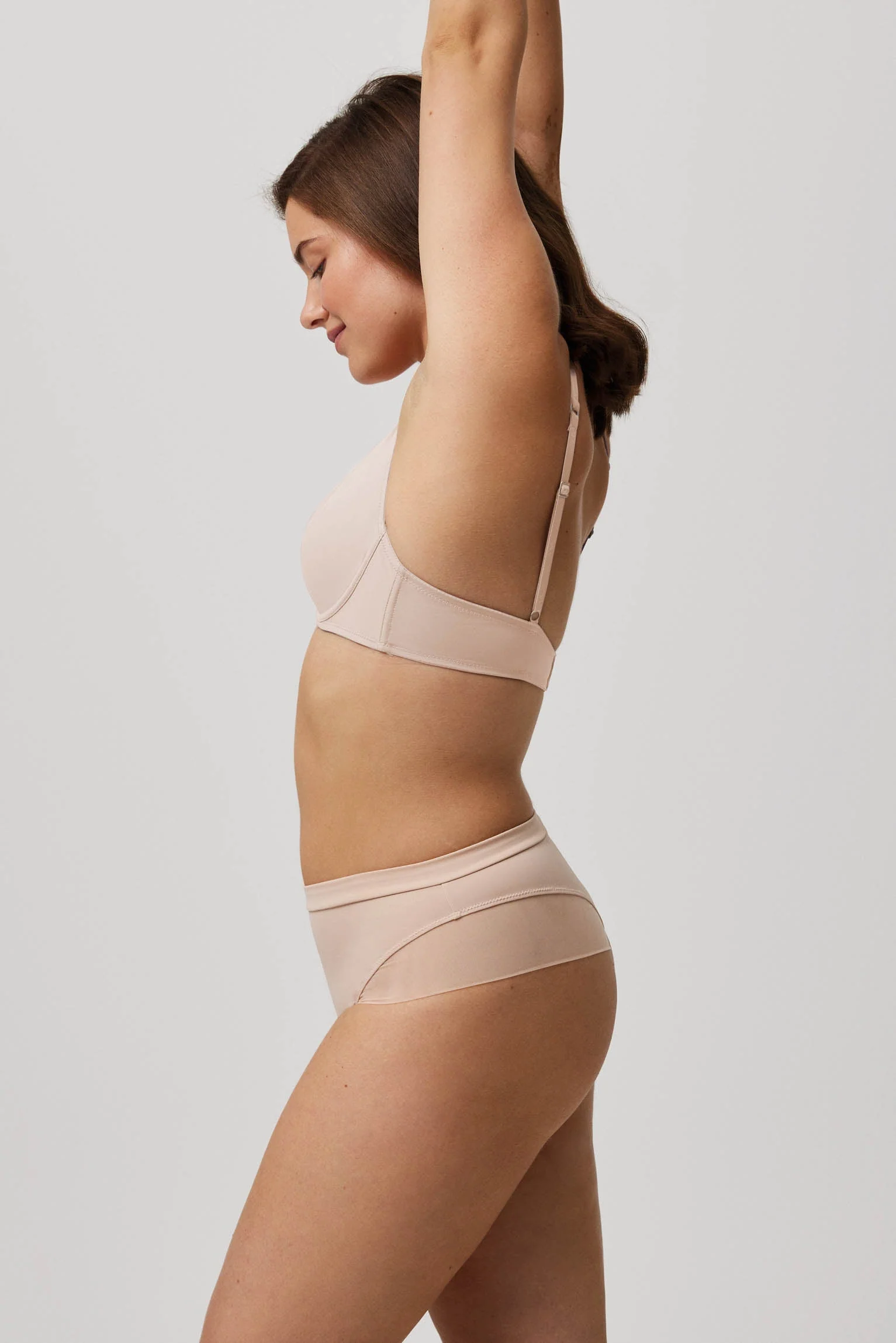 Perizoma a vita alta in microfibra color nude - immagine 4