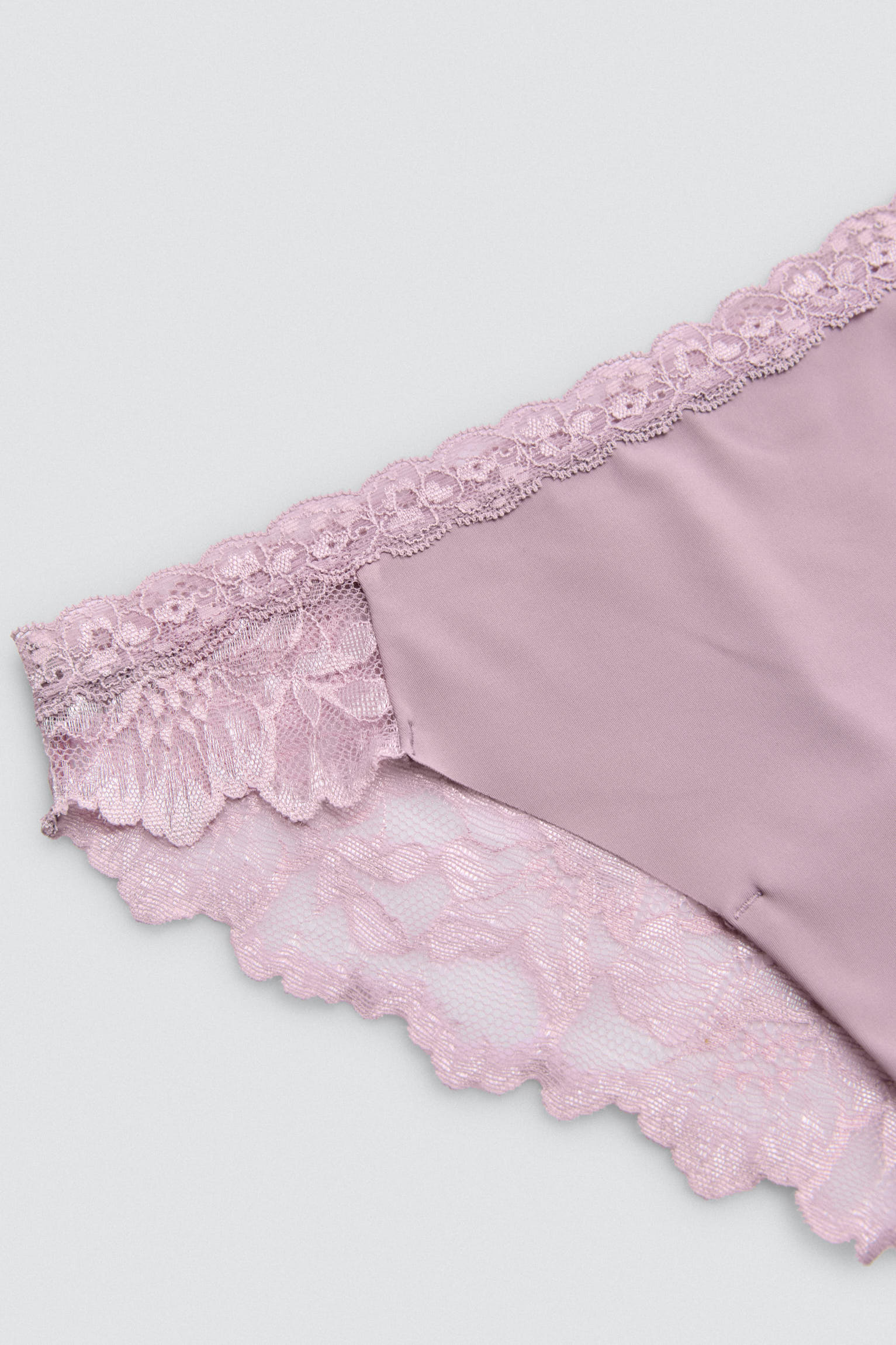 Brasiliana con pizzo lilla - immagine 6