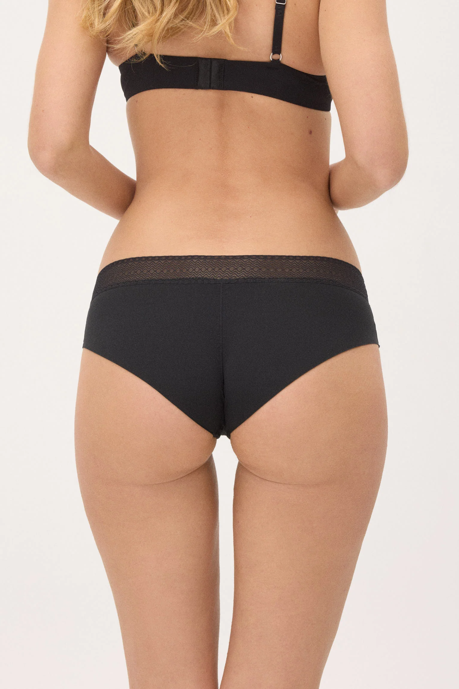 Slip brasiliano midi con finiture invisibili, nero - immagine 2