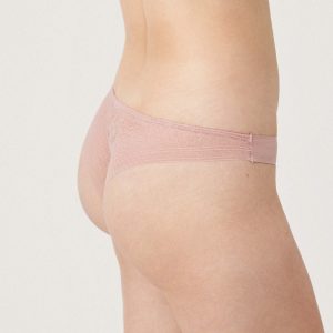 Brasiliana invisibile con pizzo rosa