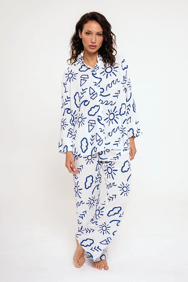 Pigiama lungo da donna con bottoni in tessuto leggero | MUYDEMI