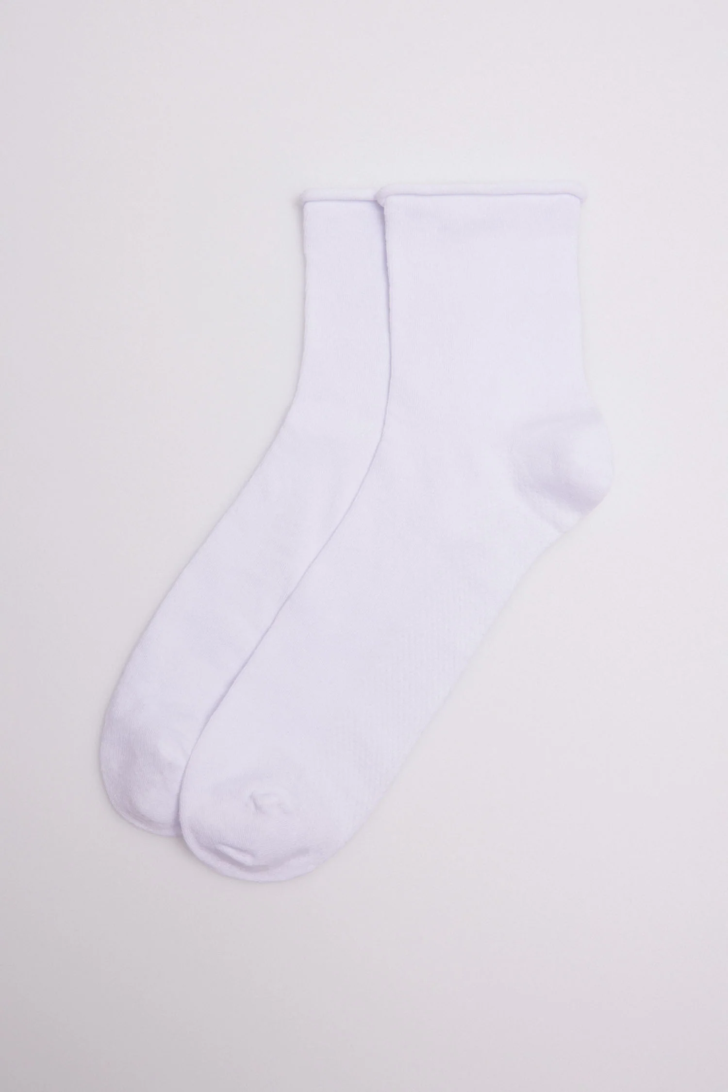 Calzini bianchi traspiranti senza polsini