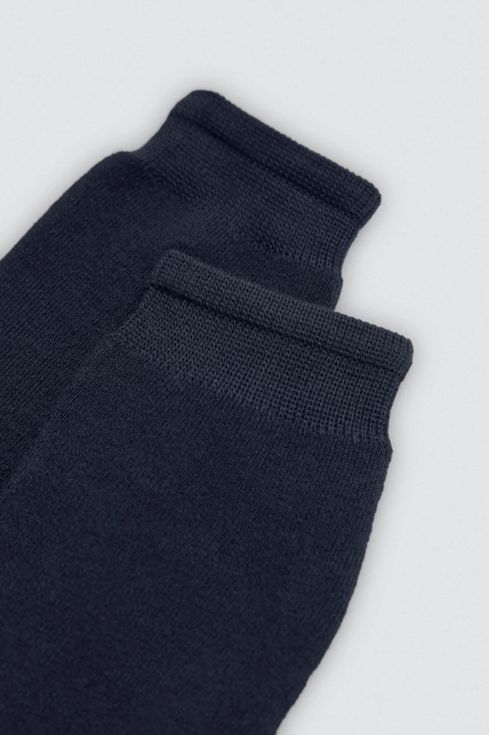 Confezione da 3 calzini termici alti con polsini anti-pressione in colori neutri - immagine 6