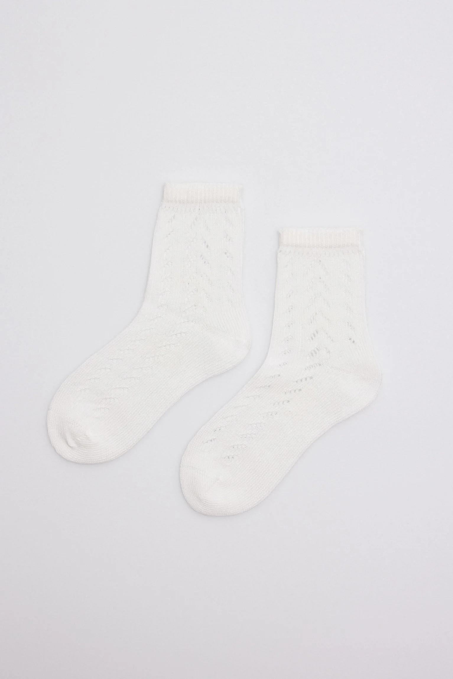 Calzini bianchi traforati per bambino
