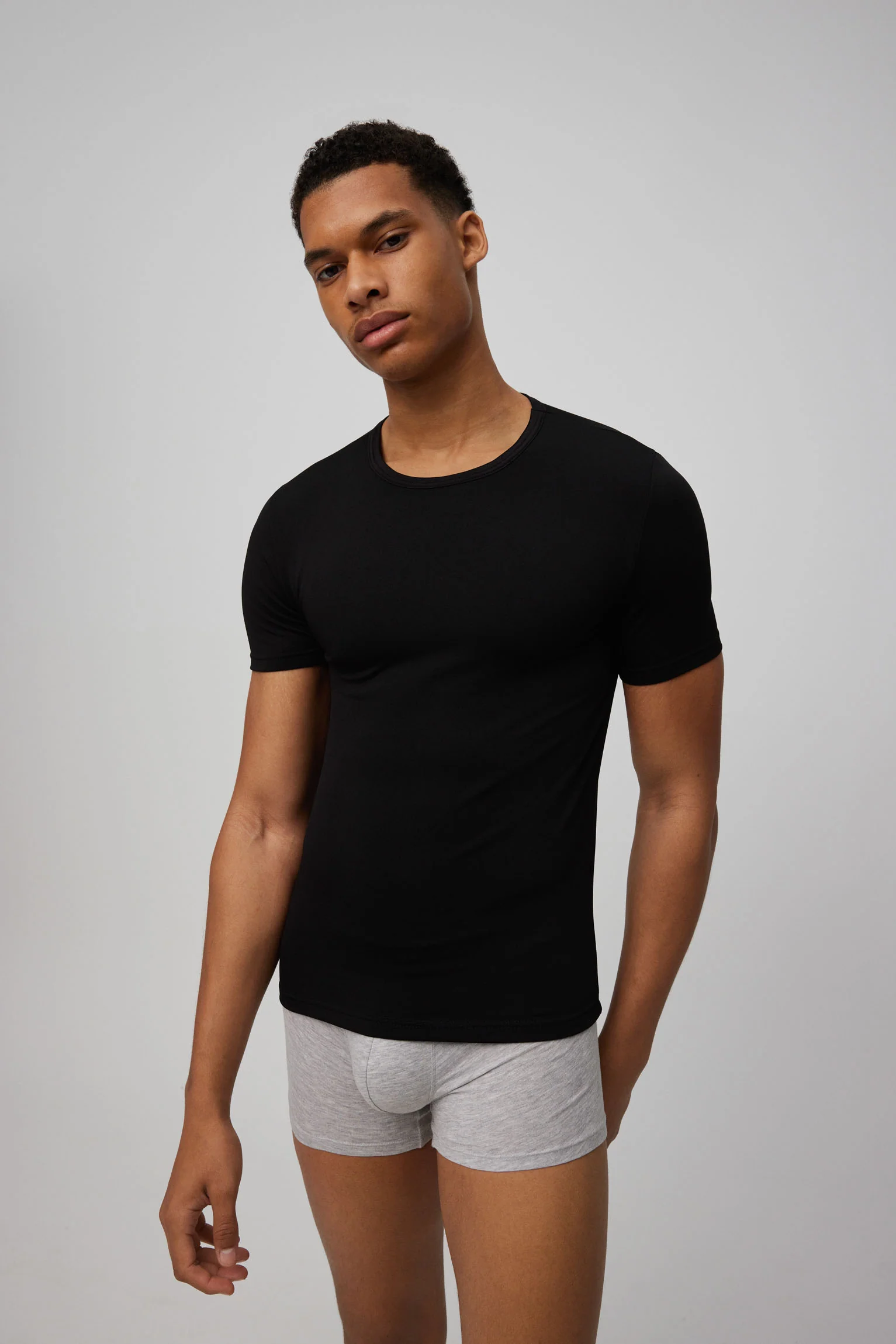 Maglietta termica nera a maniche corte - immagine 2