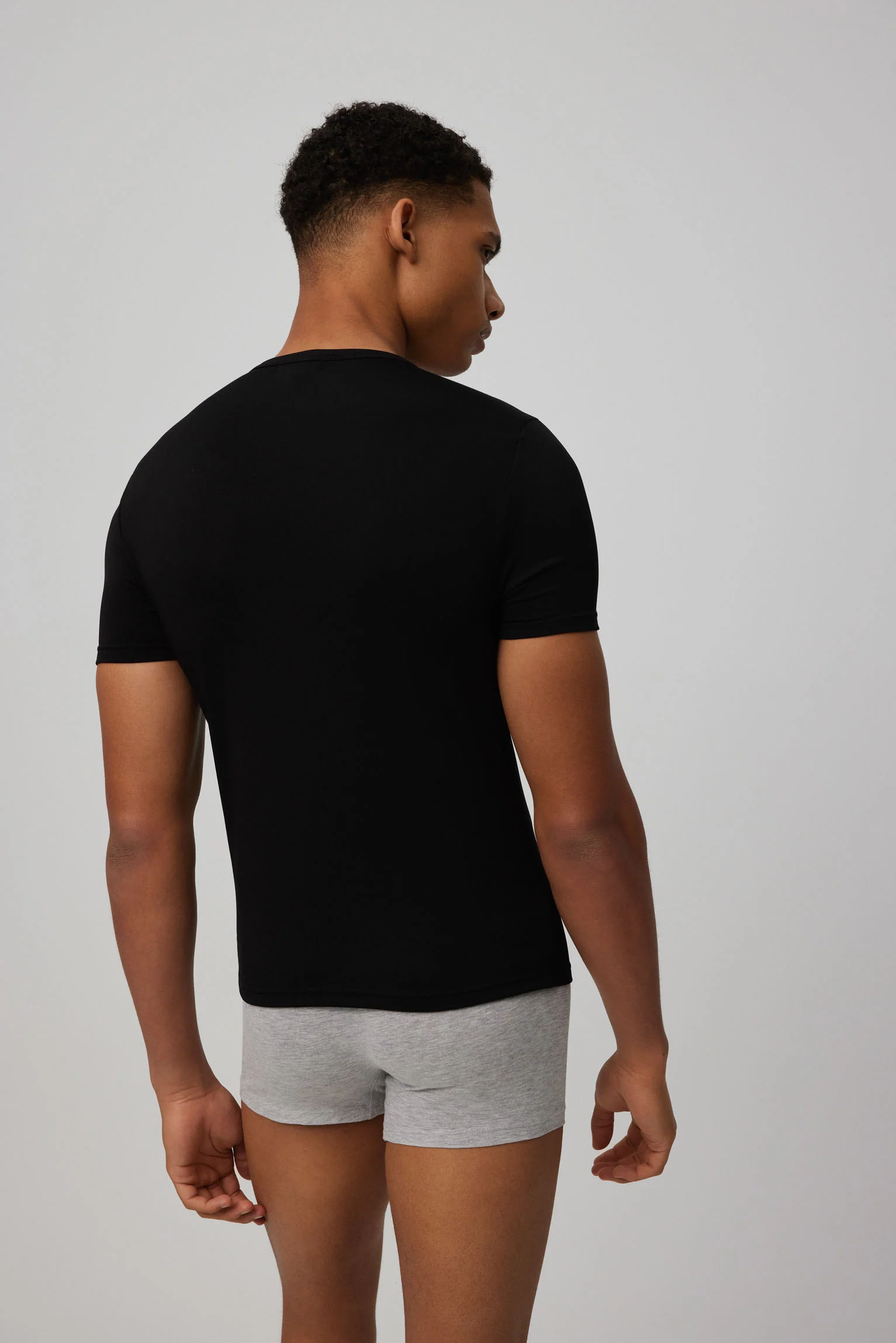 Maglietta termica nera a maniche corte - immagine 3