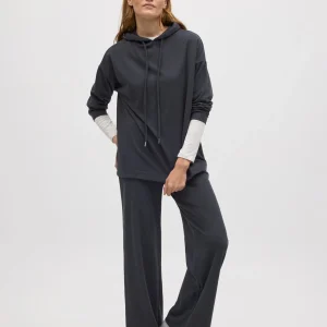 Felpa calda con cappuccio regolabile e texture color antracite