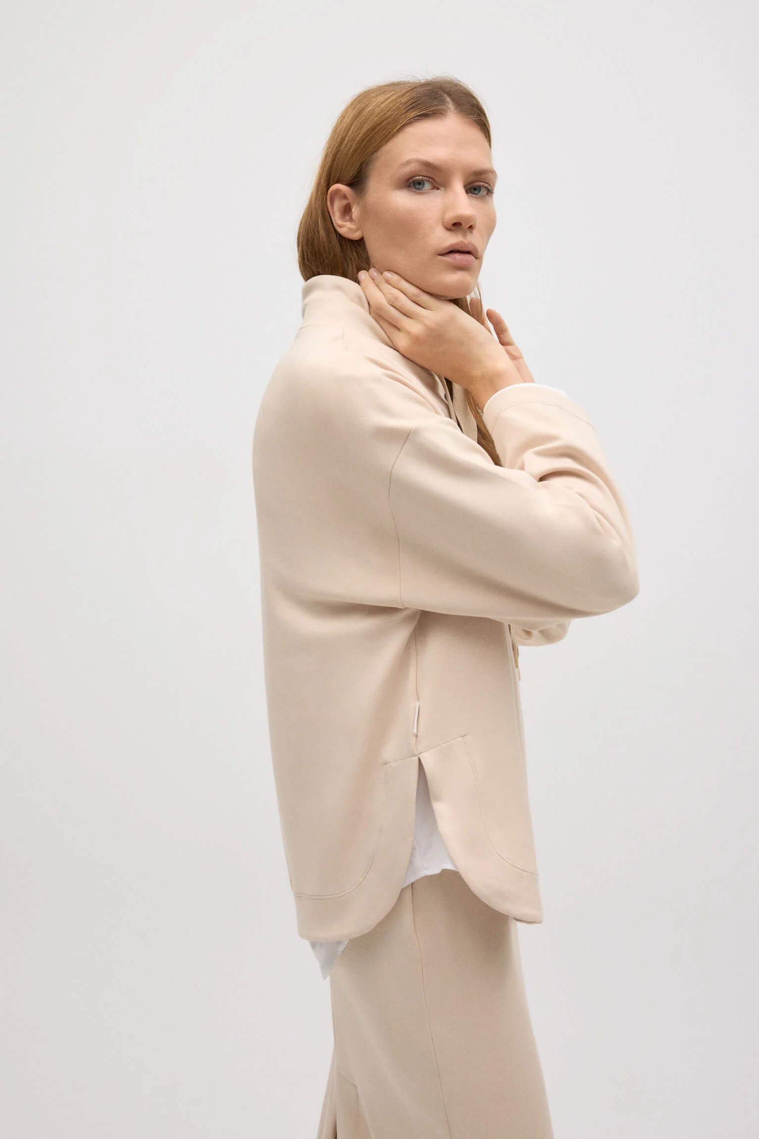 Felpa girocollo fluida color avorio - immagine 5