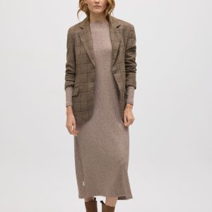 Abito lungo in maglia a coste marrone