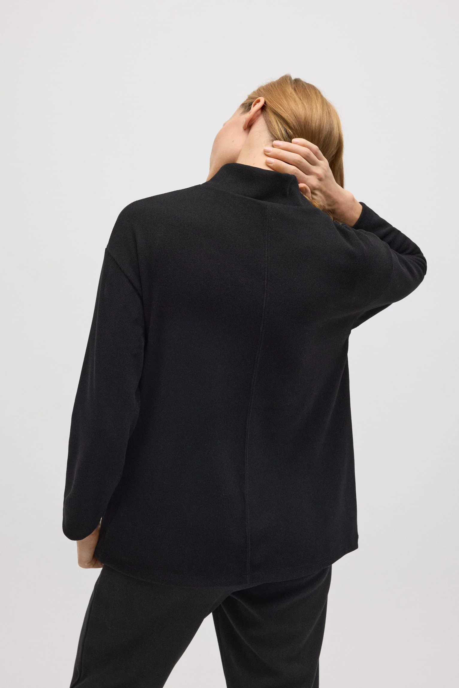 Maglione con collo Perkins effetto velluto a coste nero - immagine 5