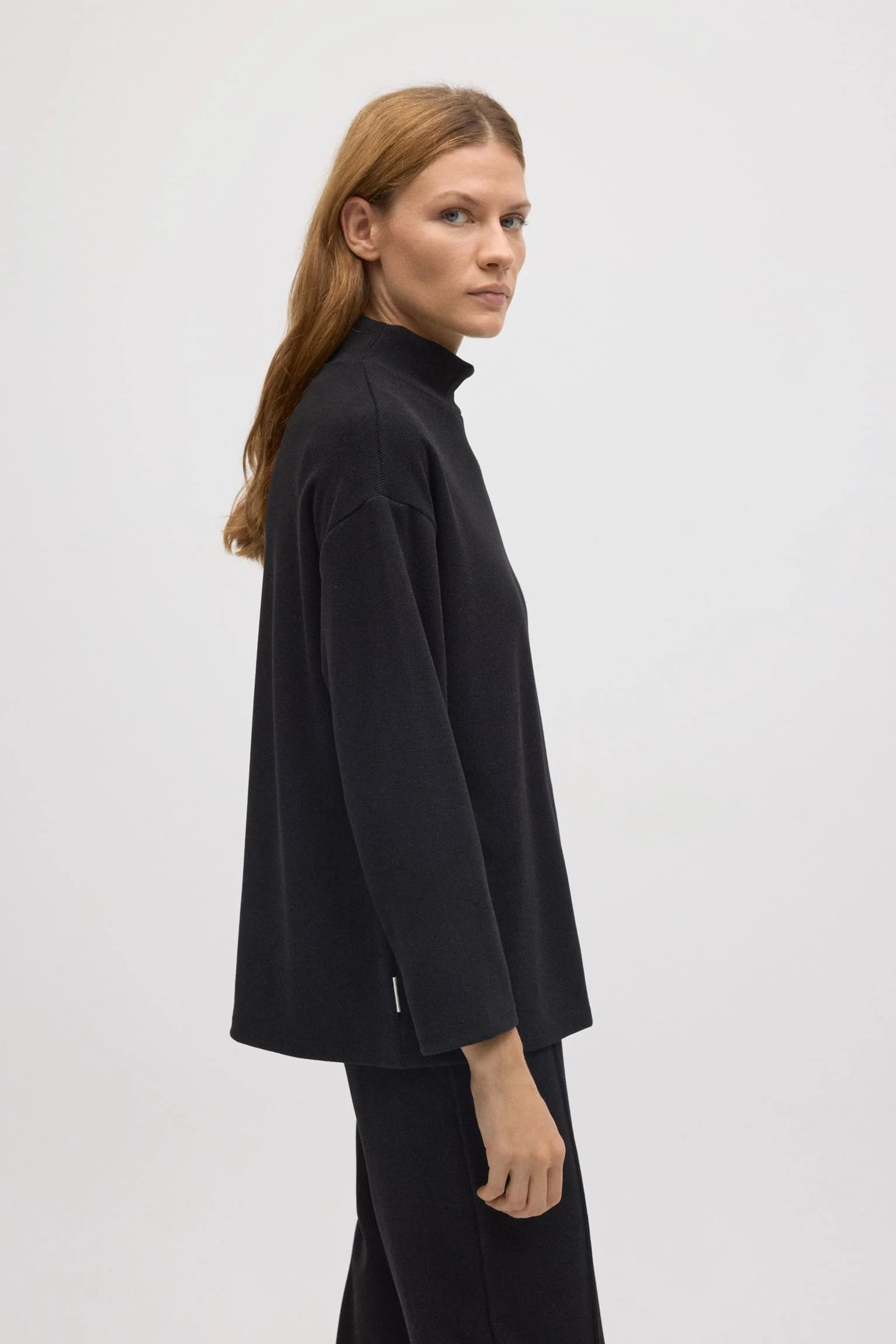 Maglione con collo Perkins effetto velluto a coste nero - immagine 6