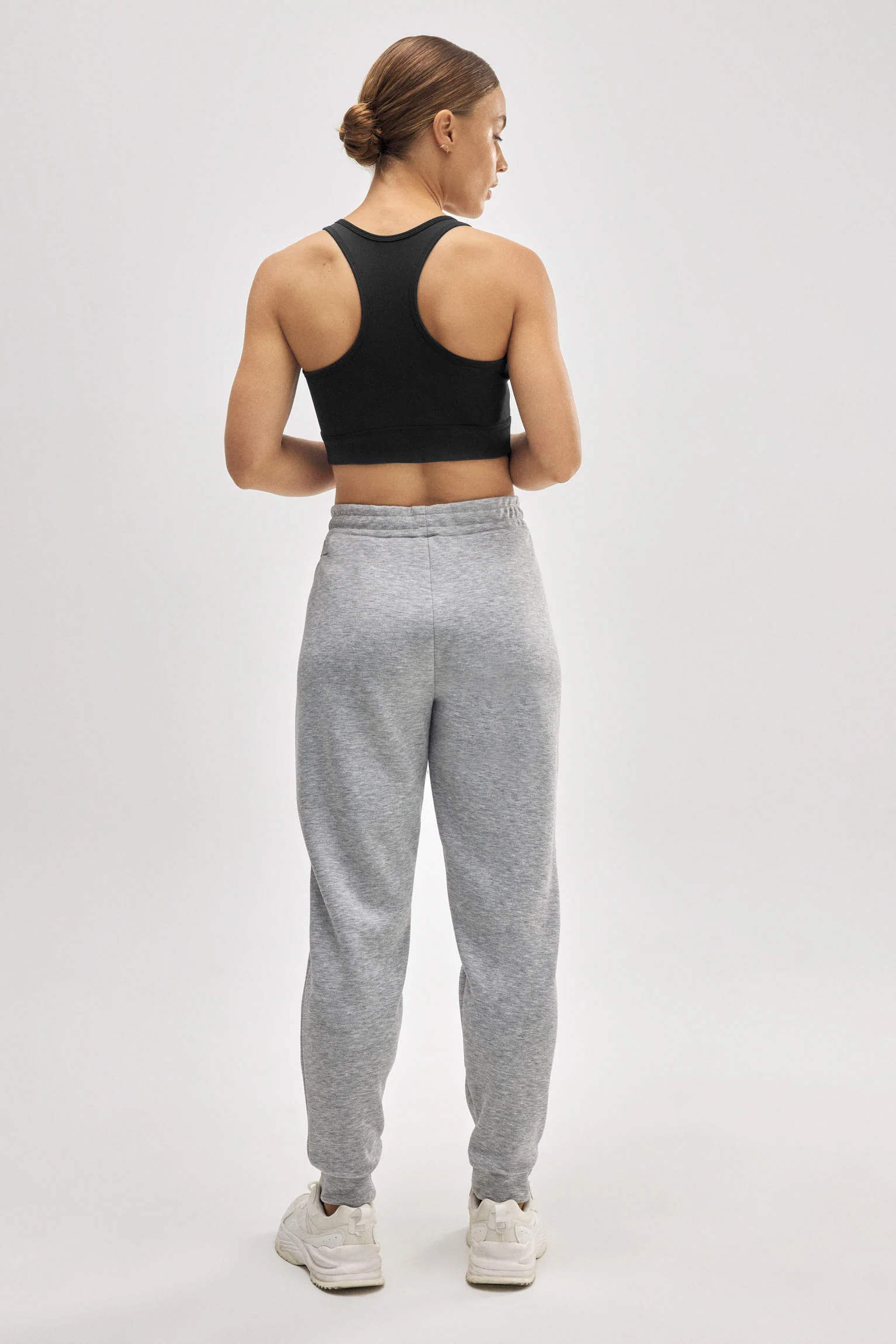 Pantaloni jogger sportivi grigi con tasche - immagine 3