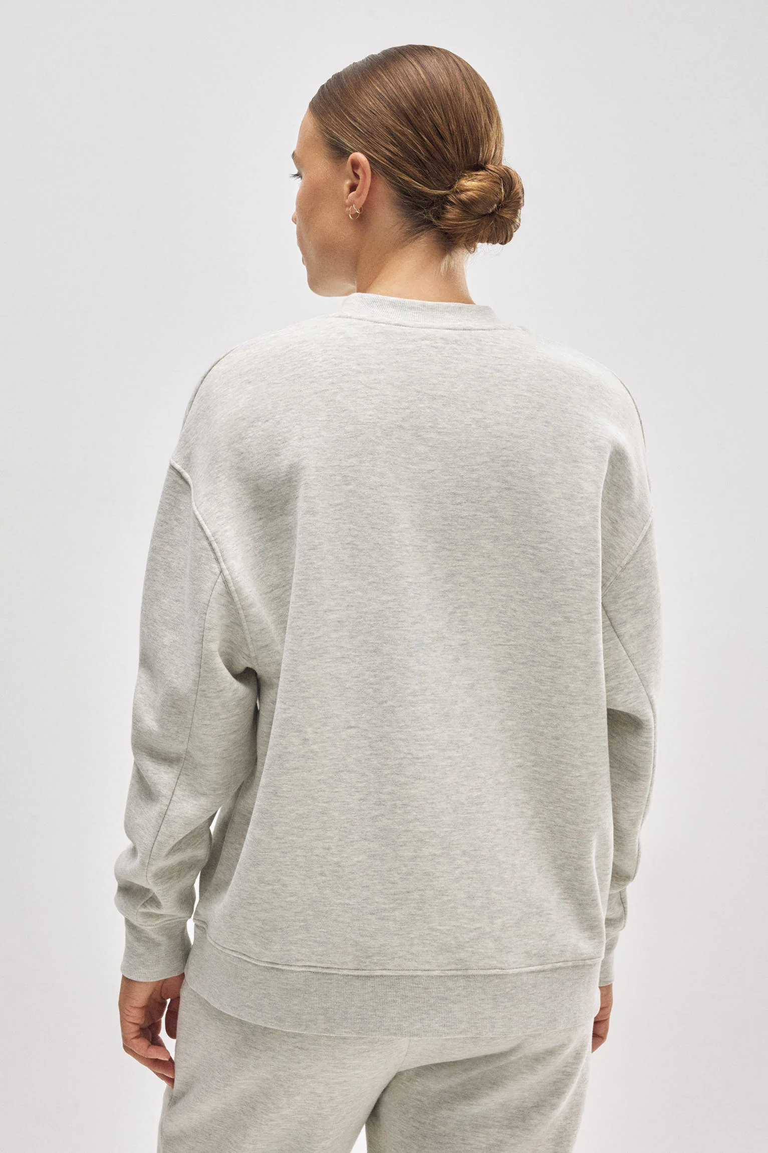 Felpa girocollo con interno in pile grigio - immagine 3