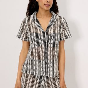 camicia nera traforata a maniche corte