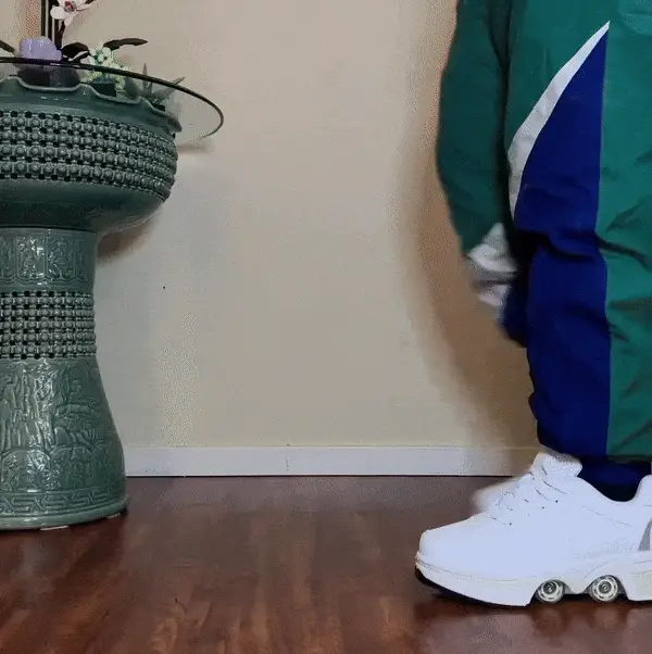 Scarpe con rotelle - immagine 3