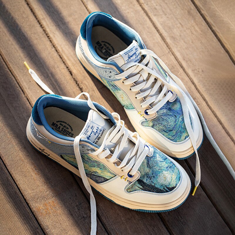 Sneaker ispirate alla notte stellata di Van Gogh - immagine 3