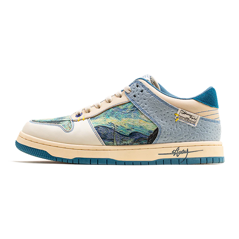 Sneaker ispirate alla notte stellata di Van Gogh - immagine 2
