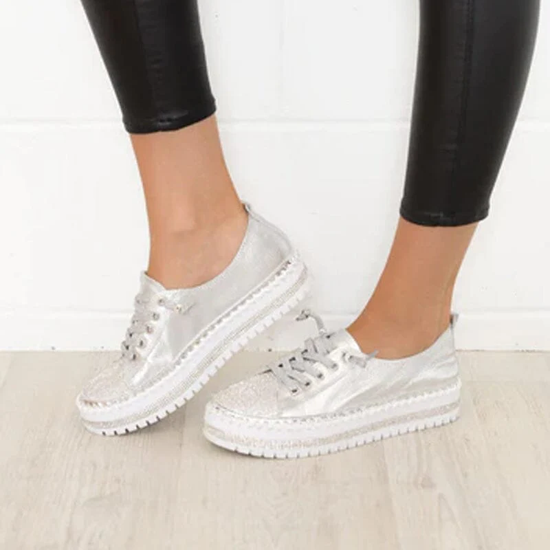 Sneakers Argento brillanti : Unisci stile e comfort nella vita quotidiana - immagine 5