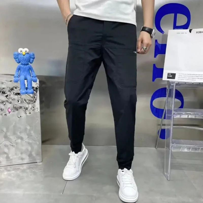 Pantaloni cargo comodi con grande capacità di stivaggio - immagine 8