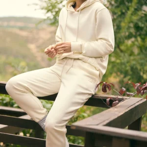 Pantaloni jogger in pile avorio con cintura regolabile